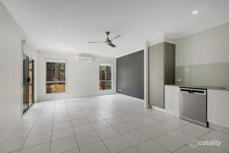 Property photo of 36/15-21 St Anthony Drive Alexandra Hills QLD 4161