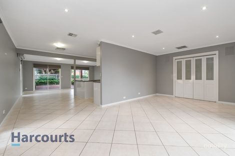Property photo of 11 Goldfinch Court Carrum Downs VIC 3201