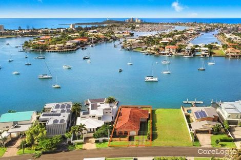 Property photo of 35 Carwoola Crescent Mooloolaba QLD 4557