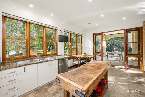 Property photo of 93 Thompson Road North Fremantle WA 6159