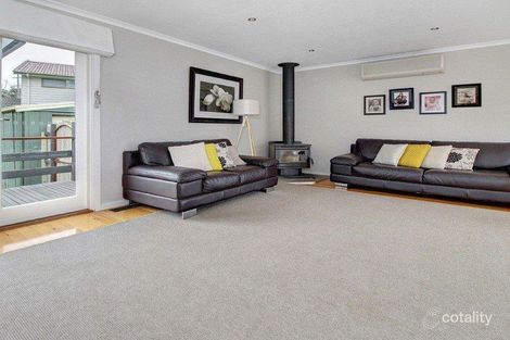 Property photo of 87 Raphael Crescent Frankston VIC 3199