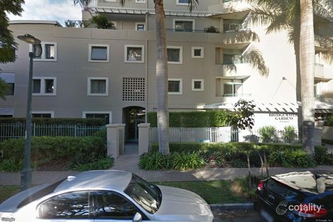 Property photo of 2/10 Goodwin Street Kangaroo Point QLD 4169