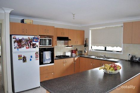 Property photo of 4 Kearns Place Horningsea Park NSW 2171