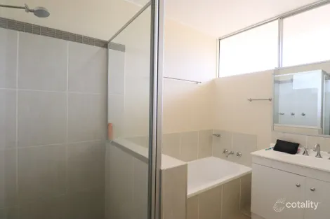 Property photo of 2 Nightingale Street Roma QLD 4455