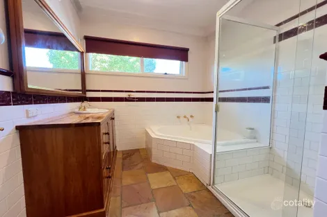 Property photo of 15 Lemnos Street Croydon VIC 3136