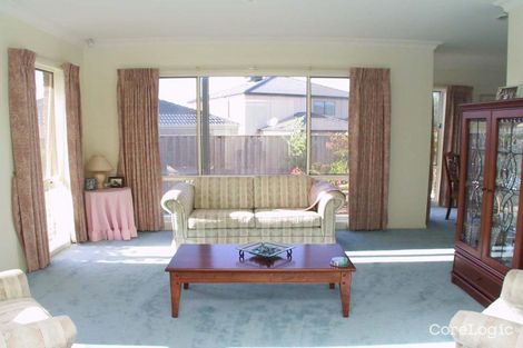 Property photo of 74 Langhorne Crescent Rowville VIC 3178
