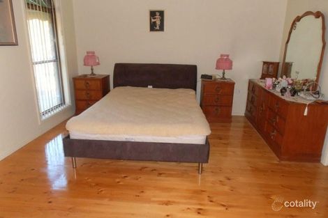 Property photo of 18 Radcliffe Street Ingleburn NSW 2565