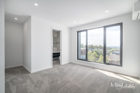 Property photo of 2/3 Thiele Street Doncaster VIC 3108