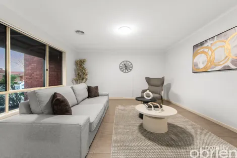 Property photo of 4 Taurima Court Burnside VIC 3023