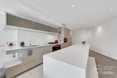Property photo of 606/1 Point Park Crescent Docklands VIC 3008
