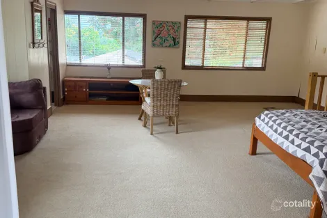 Property photo of 166 Rowbotham Street Middle Ridge QLD 4350