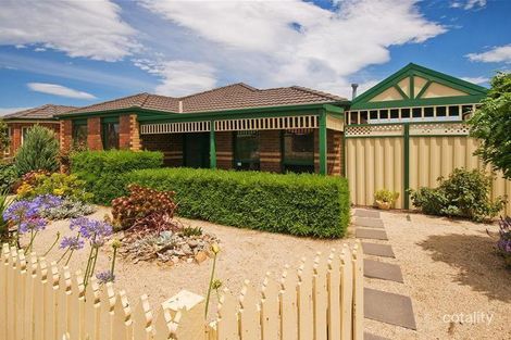 Property photo of 38 Karinya Close Werribee VIC 3030