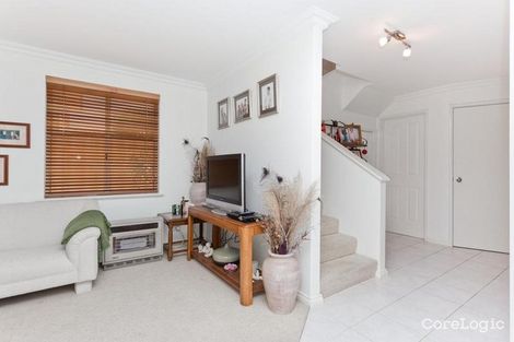 Property photo of 4/72 Deanmore Road Scarborough WA 6019