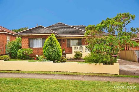 16 Cotswold St, Westmead, NSW 2145