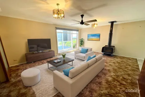 Property photo of 23 Alkira Circuit Narraweena NSW 2099