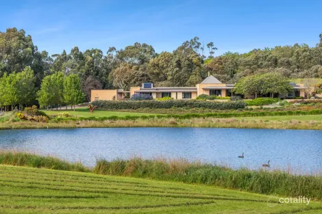 264 Wiggins Rd, Scotsburn, VIC 3352