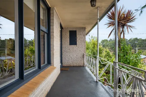 Property photo of 6 Sassafras Crescent Romaine TAS 7320