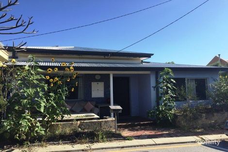 7 Douglas St, Fremantle, WA 6160