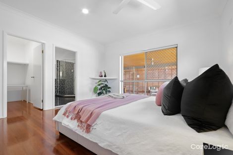 Property photo of 27 Shepton Crescent Mudgeeraba QLD 4213