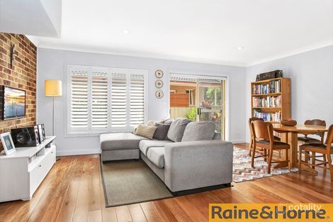 Property photo of 2/79 Meadow Street Tarrawanna NSW 2518