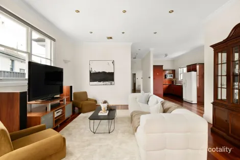 Property photo of 122 Melville Road Pascoe Vale South VIC 3044