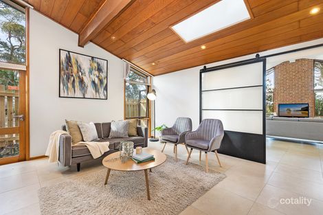 Property photo of 33 Nullabor Place Yarrawarrah NSW 2233