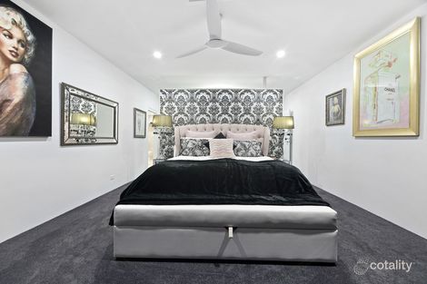 Property photo of 344/3 Pendraat Parade Hope Island QLD 4212