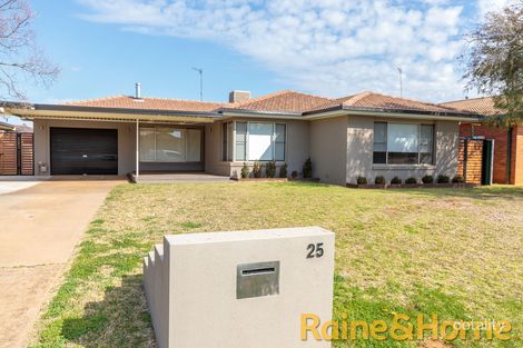 Property photo of 25 Beveridge Crescent Dubbo NSW 2830