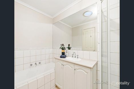 Property photo of 14 Cooley Avenue Macleod VIC 3085