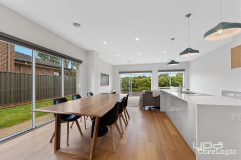 Property photo of 30 Zodiac Way Fraser Rise VIC 3336