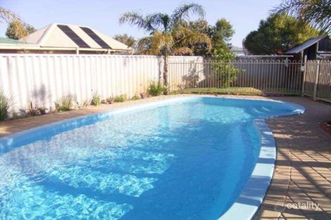 Property photo of 4 Jindalee Court Ballajura WA 6066