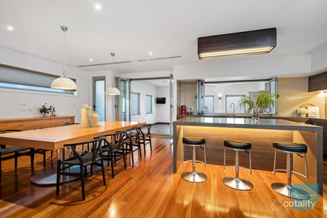Property photo of 30 Caesia Way Caroline Springs VIC 3023
