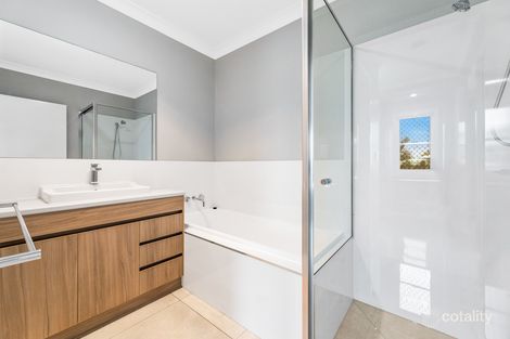 Property photo of 1/164 Spring Street Middle Ridge QLD 4350