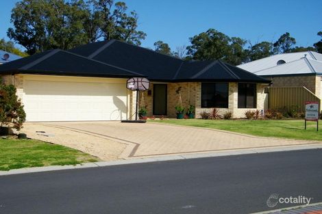 11 Blaxland Rd, Dalyellup, WA 6230