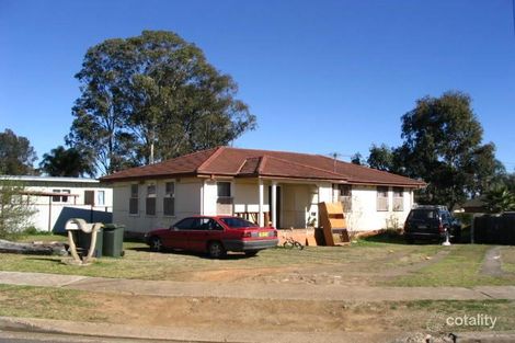 28 Moresby Cres, Whalan, NSW 2770