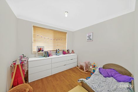 Property photo of 18 Mundarda Place St Helens Park NSW 2560