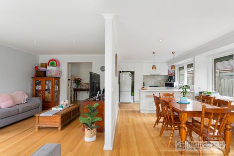 Property photo of 4 Deanswood Drive Somerville VIC 3912