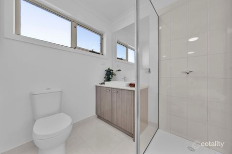 Property photo of 13 Sandstone Circuit Carrum Downs VIC 3201