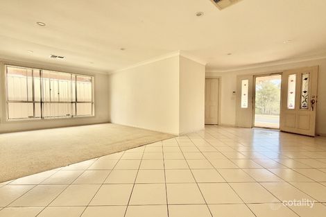 Property photo of 4 Wainewright Avenue West Hoxton NSW 2171