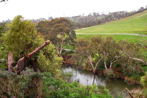 Property photo of 46 Horseshoe Bend Road Keilor VIC 3036