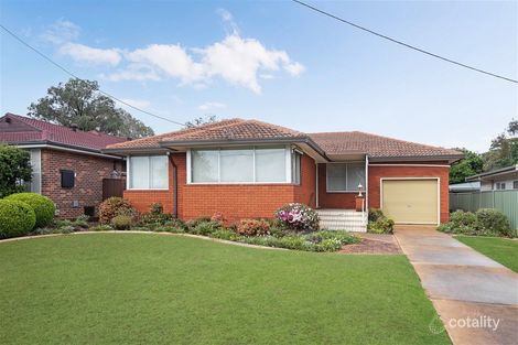 10 CAMPBELLFIELD AVE, BRADBURY, NSW 2560
