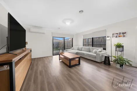 Property photo of 49 Feathertop Crescent Donnybrook VIC 3064