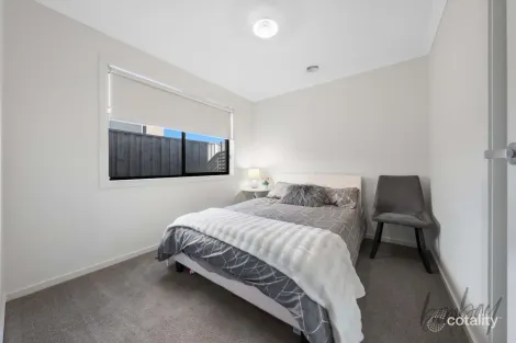 Property photo of 49 Feathertop Crescent Donnybrook VIC 3064