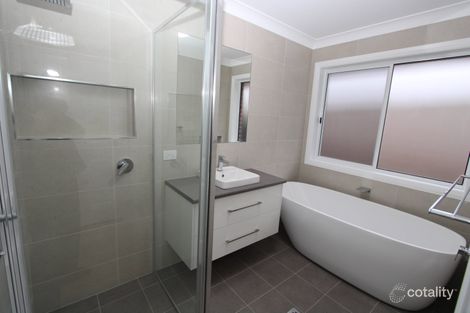 Property photo of 1/5 Opperman Street Boorooma NSW 2650