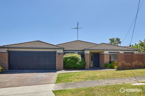 10 Leonis Ct, Moe, VIC 3825