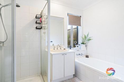 Property photo of 5 Teasel Crescent Forest Lake QLD 4078