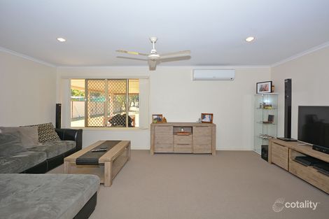 Property photo of 3 Figbird Close Eli Waters QLD 4655