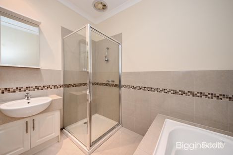 Property photo of 2/47 Pepperell Avenue Glen Waverley VIC 3150