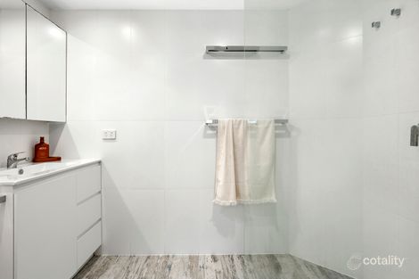 Property photo of 13/6-10 Boronia Street Dee Why NSW 2099