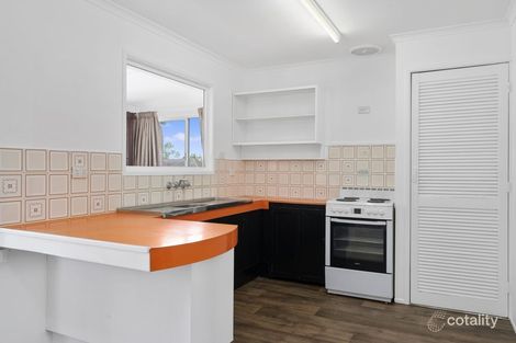 Property photo of 18 Gillian Street Beachmere QLD 4510